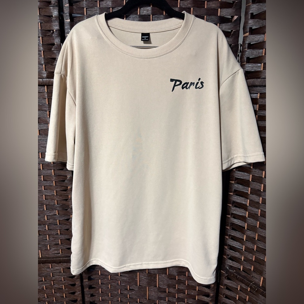Manfinity “Paris Holiday” Graphic Tee – Size Small